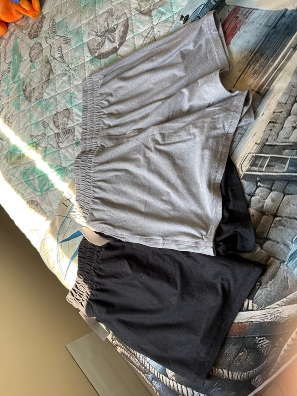 NWT Buttercore Elastic Waist Shorts Set - Black & Light Gray - Picture 4 of 15